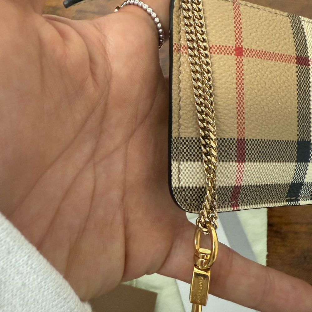 Burberry Kelbrook Check Wallet/Key Pouch
Pre Loved - Picture 7 of 9